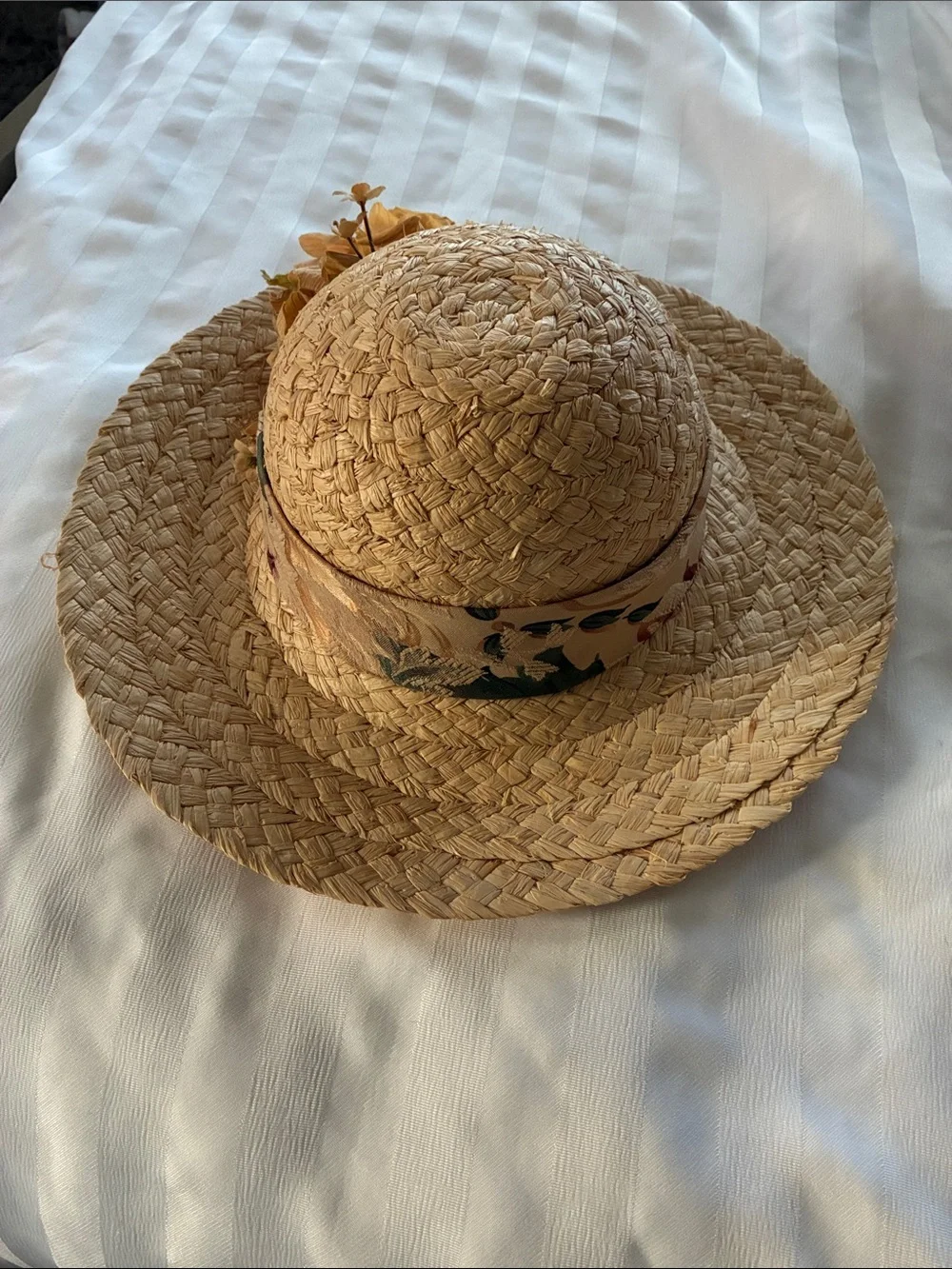 Cappelli Straworld Vintage Tan Woven Straw 3D Flower Floral Wide Brim Sunhat